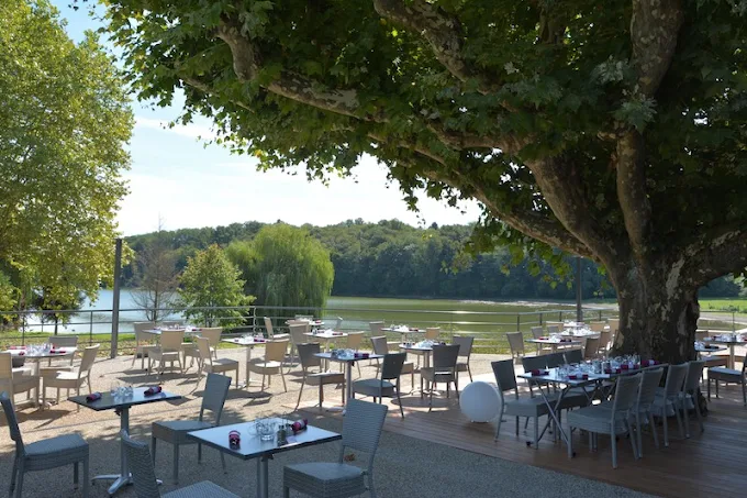 Restaurant Les Terrasses du Lac - Saint Didier de la Tour